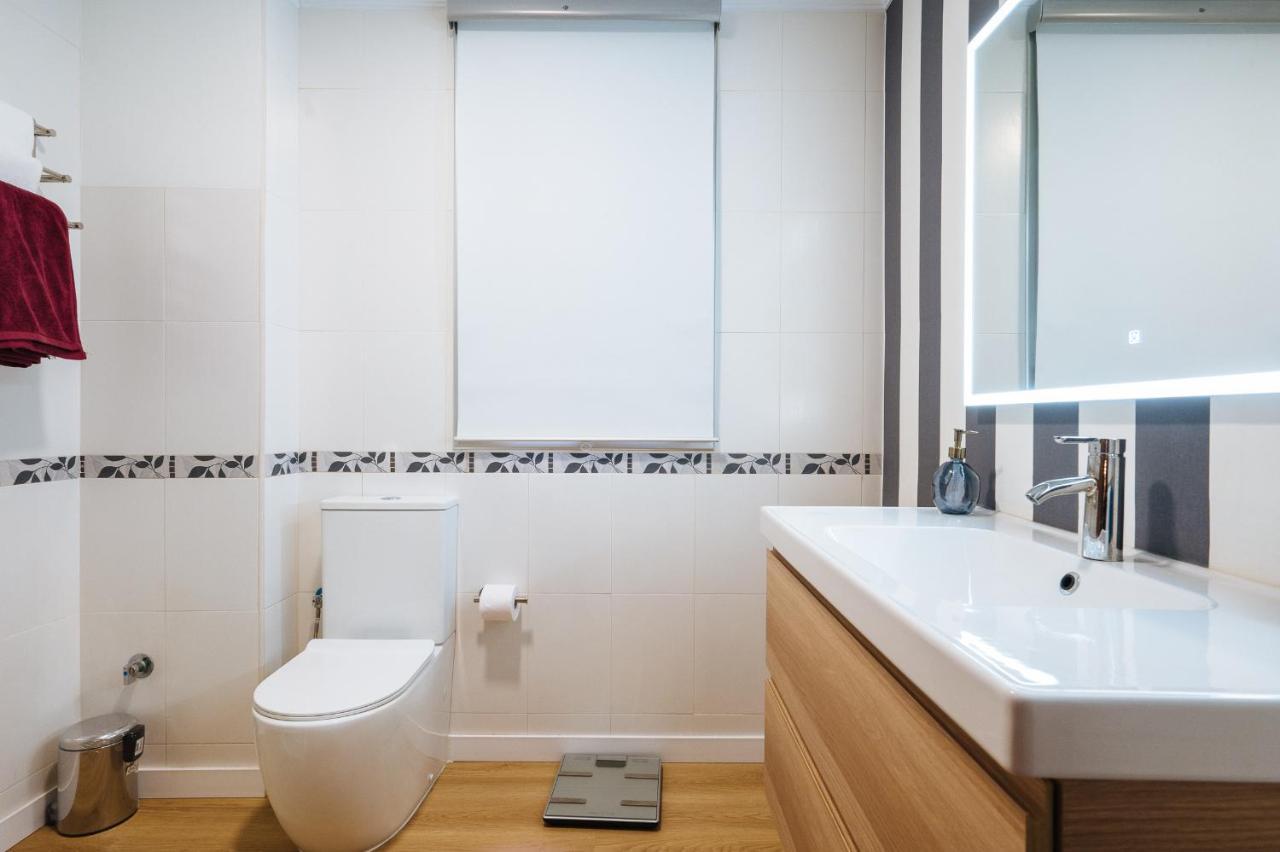 Muro De Los Navarros Suite Apartment Seville Exterior photo