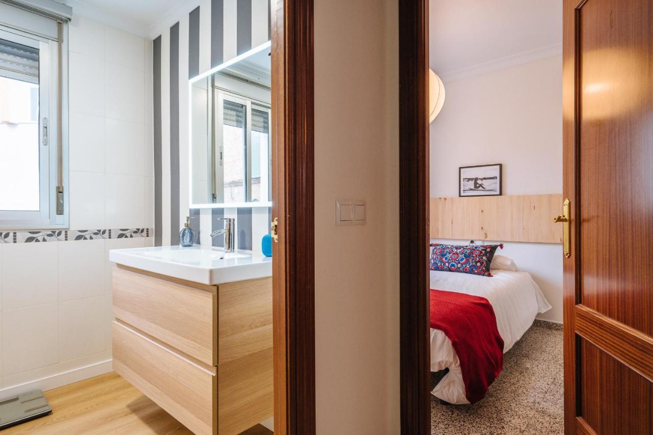 Muro De Los Navarros Suite Apartment Seville Exterior photo