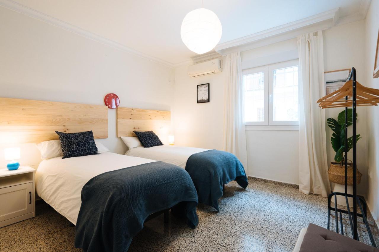 Muro De Los Navarros Suite Apartment Seville Exterior photo